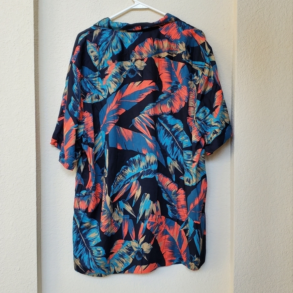 Penguin by Muningswear S/S Topical Shirt. Size XL - Picture 6 of 10
